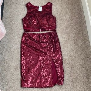 RUBY RED SEQUENCE 2 PIECE